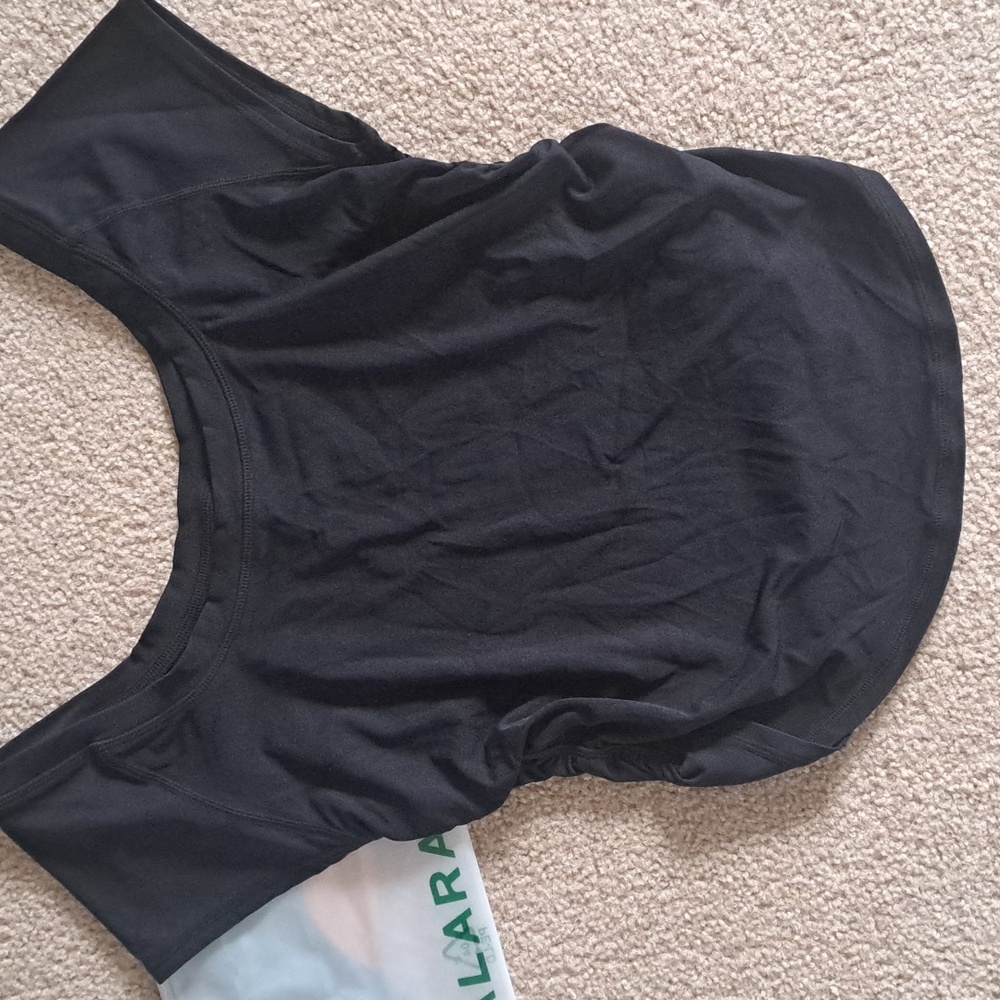 LARGE   HALARA SLASH NECK RUCHED BABY TEE - Picture 4 of 8